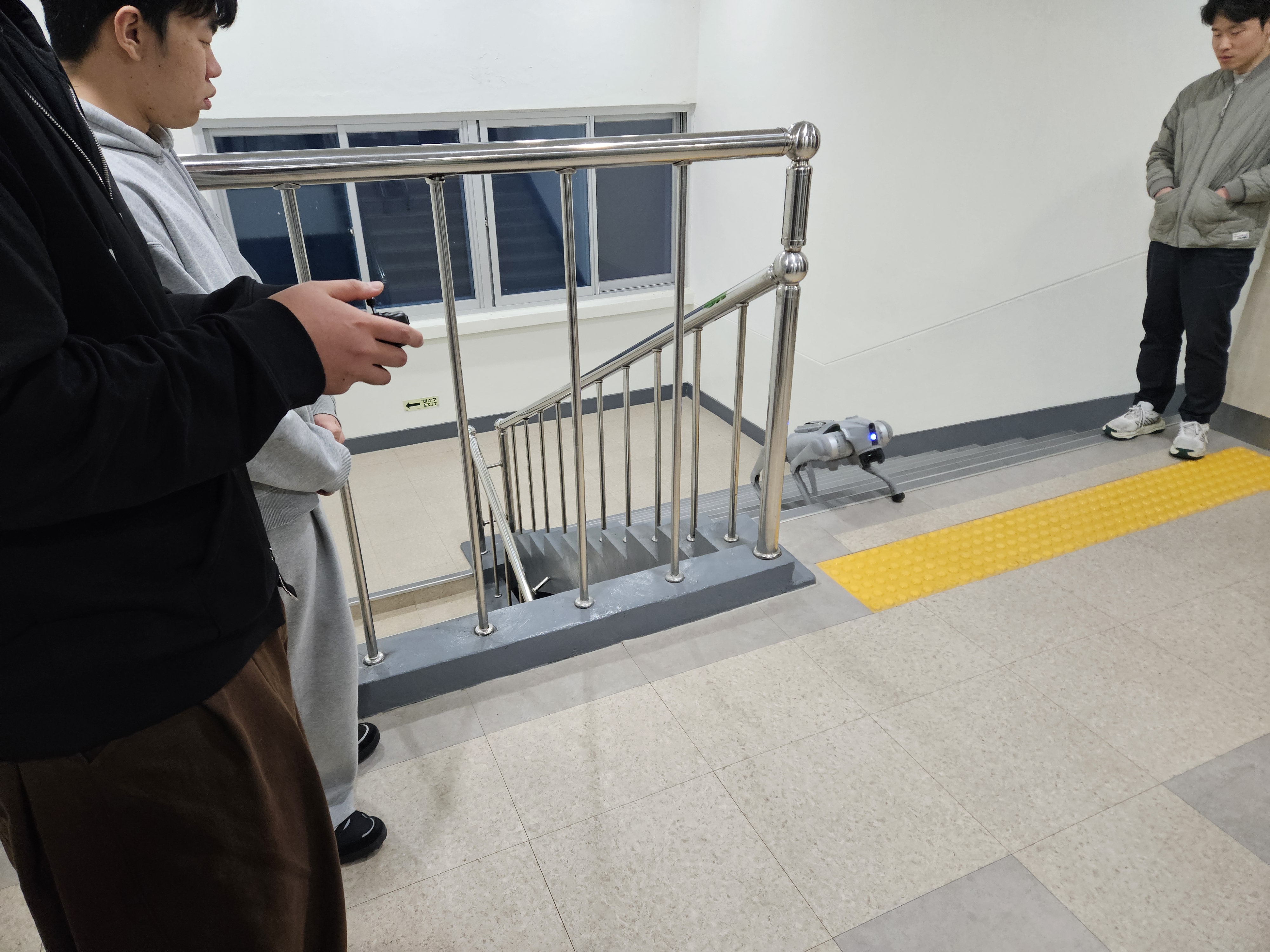 2026학년도 휴머노이드 로봇 및 4족 보행로봇 체험교육(2차) 실시 첨부이미지 : 2026학년도 휴머노이드 로봇 및 4족 보행로봇 체험교육(2차) 실시4.jpg 