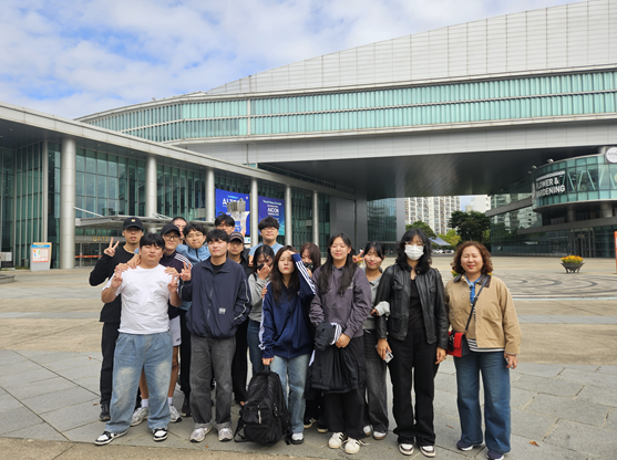 2025학년도 2학기 직무리서치 (1차, 2차) 첨부이미지 : 직무리서치 1차.png 